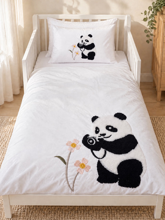 Fotoğrafçı Panda Punch Nakışlı %100 Pamuk 4 Parçalı Bebek Nevresim Takımı