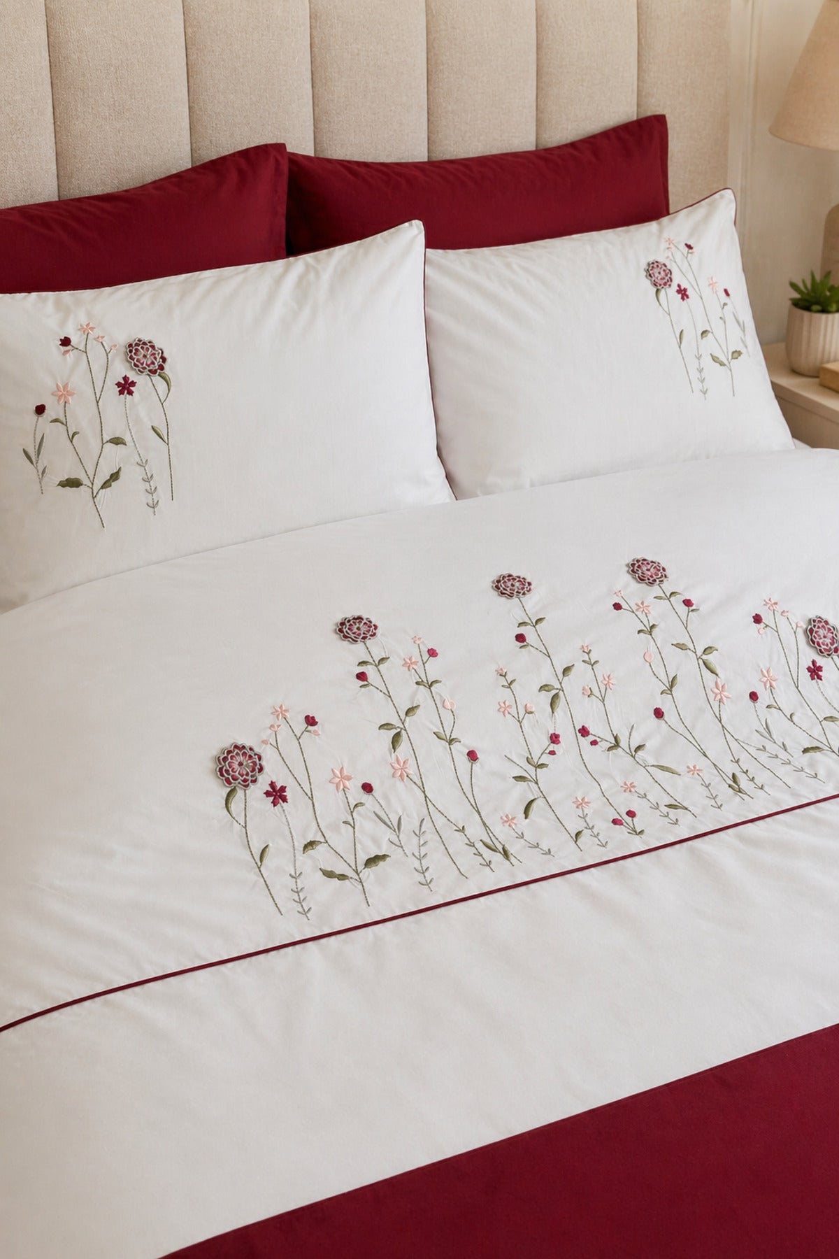 Lerin %100 Pamuk Çiçek Nakışlı Çift Kişilik Nevresim Takımı 7 Parça - 3D Çiçek Nakışlı Yatak Runnerlı Çeyizlik Premium Set