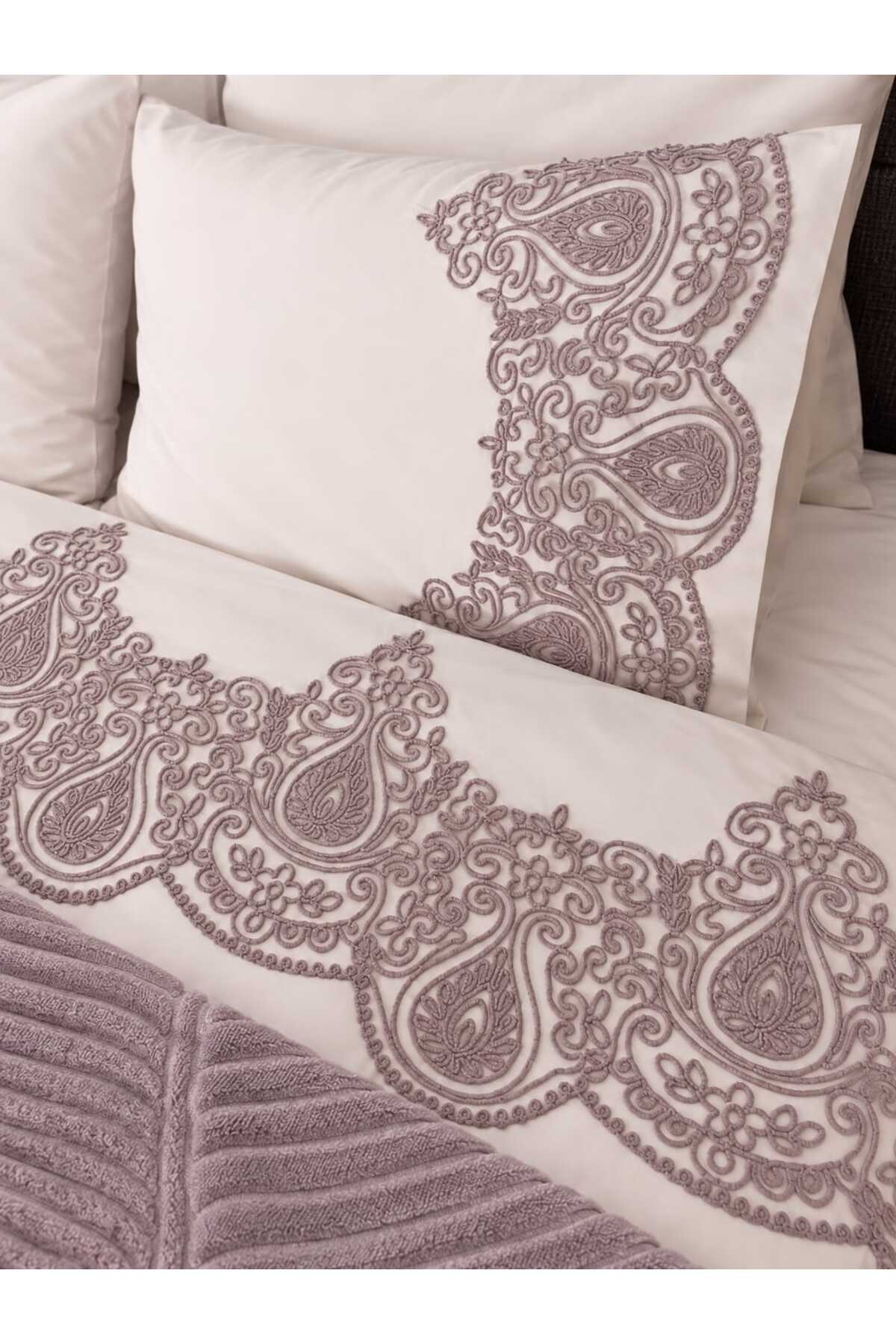 Bella Lavanda Şönil Dantelli Battaniyeli %100 Pamuk 7 Parça Modern Çift Kişilik Nevresim Set