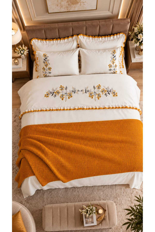 Zerdal Flora Nakışlı %100 Pamuk Runnerlı 7 Parça Modern Çift Kişilik Nevresim Set