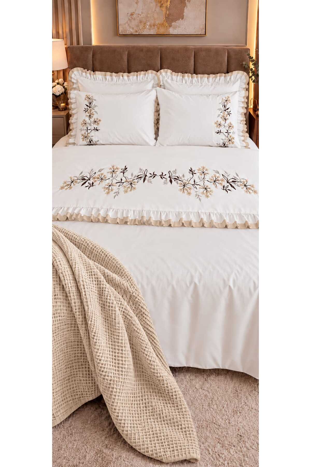 Zerdal Flora Bej Nakışlı %100 Pamuk Runnerlı 7 Parça Modern Çift Kişilik Nevresim Set